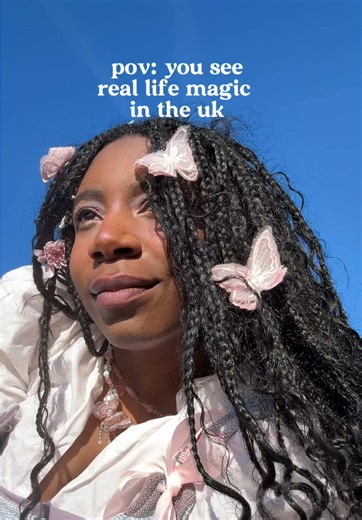 Watching millions of starling was so beautiful I was brought to tears. This truly felt like a magical moment to witness! And it’s so easy to. Starling murmuration is a wonderful winter phenomenon where up go millions of starlings gather at dusk to perform synchronized, fluid aerial displays before roosting. These displays, often seen from November to February, act as protection against predators like peregrine falcons. There is no leader; rather, each bird reacts to its neighbors in less than a 