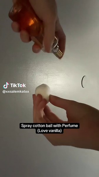 How to Make Powder Perfume at Home Easily