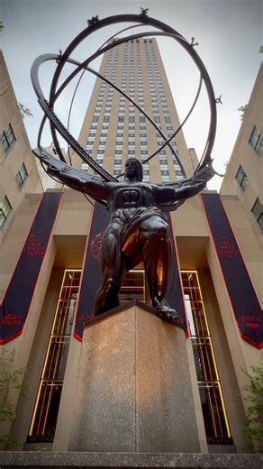 Are you ready for House of the Dragon, Season 2, on @streamonmax this Sunday? I can’t wait! #raiseyourbanners #teamgreen #teamblack #HOTD2 #houseofthedragon | New York City Kopp