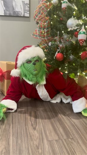 Canvas Youth on Instagram: "CNVS YTH CHRISTMAS IS TOMORROW!🎄 Bring a Friend • Bring a Gift • Let’s Have FUN! Hot Cocoa Bar • Games • & MORE!"