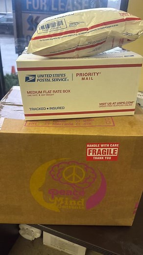 Pls don't stop patronizing us pls. I'm not making any profit from the delivery service. You know USA logistics more than I do. Pls don't be discouraged edakun, ebamiraja oo God bless you #nigeriansintheusa #baytutejmeel #awardwinner #nigeriansintheuk #nigeriansinuk | Baytu Tejmeel