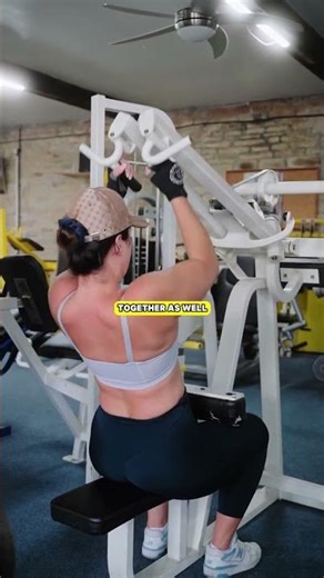 Cybex Lat Pulldown machine