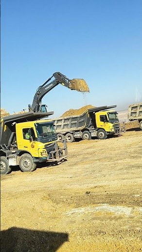 Volvo dumper #excavator machine #trending short video #nilkamal Singh