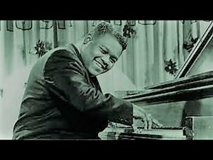 Blueberry Hill FATS DOMINO (with lyrics)