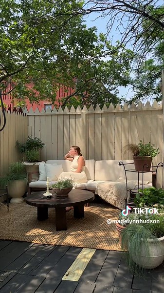 Terrace Renovation: Outdoor Furniture, Jute Rug, and Plants