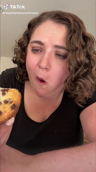 Delicious Buttermilk Chocolate Chip Muffins Recipe