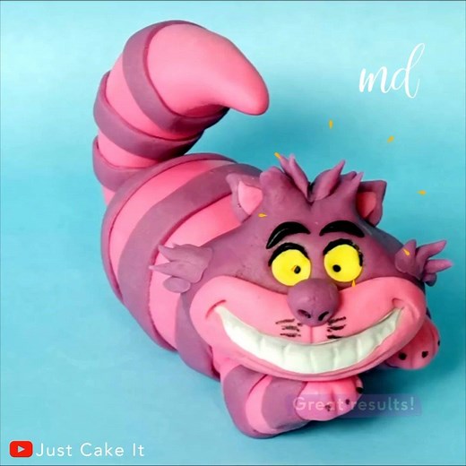 Step-by-step video on how to make a fondant cheshire cat 😸 | MetDaan Cakes