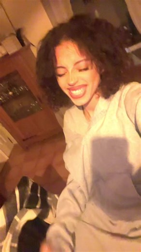 Vidéos de agentkayce (@agentkayce) avec son original - i😜