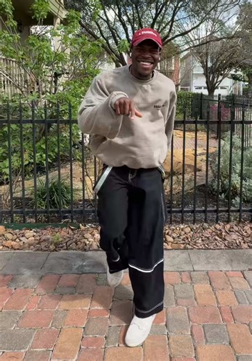 Discover the Melbourne Shuffle Dance Style