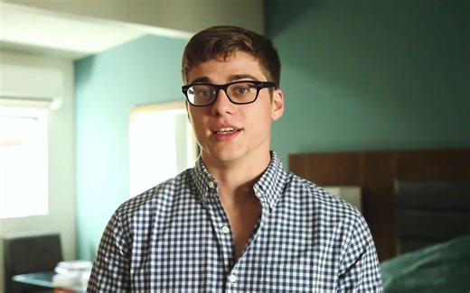 【中英字幕】BlakeMitchell黑框油管更新第一期中字——回归油管频道