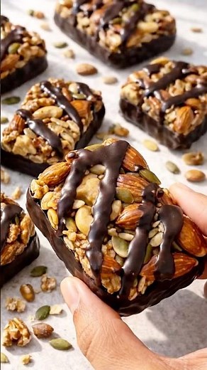 Healthy Nut Bars (No Sugar!)