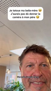 Pour être complètement honnête avec vous, mes relations avec ma belle-mère n’ont pas été simples jusqu’à il y a un an. Je n’arrivais pas à lui laisser sa place avec ce que j’avais vécu avec ma mère. Mais quel bonheur de l’avoir dans ma vie aujourd’hui et de pouvoir lui faire ce beau cadeau fait avec le ❤️ Je sais que j’ai de la chance d’avoir un super papa et une super belle-maman 🥰 | Angelique Grimm - Grimm's Tattoo