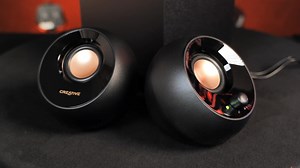 "CREATIVE Pebble Plus" ลำโพงเล็กแต่เสียงใหญ่! 💥 ให้เบสแน่น เสียงใส ชัดทุกย่าน แถมดีไซน์สวยจบในตัว ต่อคอมก็ง่าย แค่เสียบสาย USB ก็พร้อมเปิดฟังเพลงได้เลย 🎶 ใครกำลังหาลำโพงดี ๆ ในงบไม่แรง รุ่นนี้คือคำตอบ ✅ #thetowercomputer #ร้านคอมเชียงใหม่ #ประกอบคอม #จัดสเปคคอมตามงบ #ประกอบคอมถูก #เชียงใหม่ #computertower #คอมเล่นเกม #คอมออฟฟิศ #เซ็ตคอมประกอบ #รีวิวคอม #pcgaming #pcgamer #pc #setcom #pcsetup #เซ็ตคอม #PCSetup #ลำโพง #ลําโพงบลููธูท #pebbleplus #creativeprocess Pebble Plus | The Tower Computer จ