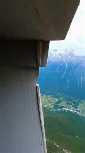 One Slip = Death 😨