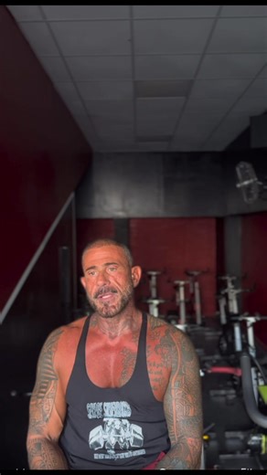 🔥 30 kilos en moins. Une vie en plus. Pierre a transformé son quotidien grâce à sa régularité et au suivi de notre équipe chez 24h Fitness. Et toi, qu’est-ce que tu attends pour passer à l’action ? 💥 👉 Rejoins une communauté qui t’aide à aller plus loin, chaque jour. 📲 Réserve ta séance d’essai gratuite dès maintenant. | 24 Heures Fitness Rognac