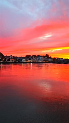 En direct depuis Bayonne. Le ciel en feu. | Pays Basque BAB