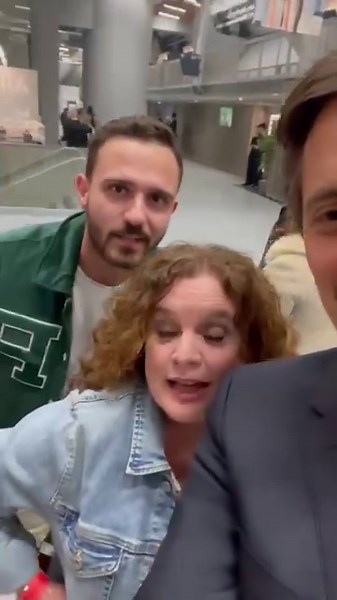 Isa, Vincent et Lucas étaient au concert Patrick Bruel à Bercy 👀 On vous fait vivre le concert avec nous comme si vous y étiez 😍 Et vous c’était qui et quand votre dernier concert ? 👇 | M Radio
