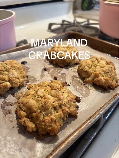 Delicious Maryland Crab Cakes Recipe for Summer
