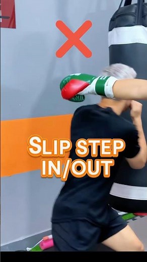 Master the Slip Step In & Out! 🥊🔥 #BoxingFootwork #SlipStep #boxingtraining #boxingforbeginners