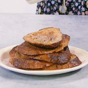 198K views · 1.5K reactions | Comment ne pas craquer devant ce pain perdu? A déguster au goûter, au brunch, au petit-déjeuner... Bref toute la journée 殺 La recette > https://bit.ly/2HAYzb1 | 750g : Recettes de cuisine | Facebook