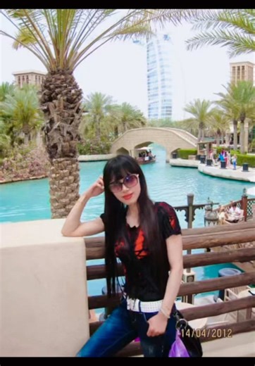 14年前，中东的风还很温柔。巴林的海、迪拜的塔，满目繁华与璀璨，阳光落在每一张笑脸上。那时以为，和平是常态，繁华会永恒。如今再看，战火纷飞，满目疮痍。曾经的人间天堂，如今的破碎与不安。愿硝烟散尽，山河重归安宁，愿这片土地再无流离…… #迪拜 #巴林 #中东 #世界和平 #帆船酒店