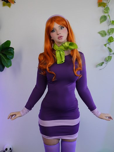 Daphne Costume Ideas for Halloween Cosplay