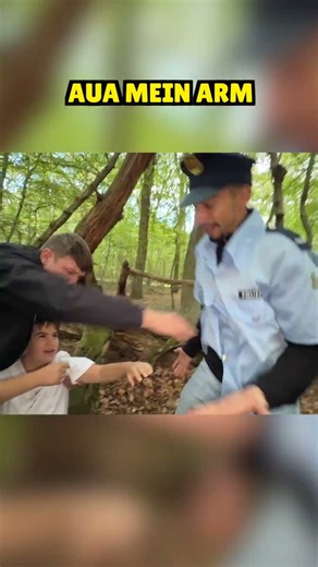 AUA MEIN ARM