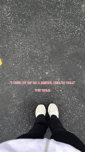 We believe the best way to clear your mind is ice cream 😉🍦#skoopsicecream #winterbreak #northeastohio #skoops #barbertonohio