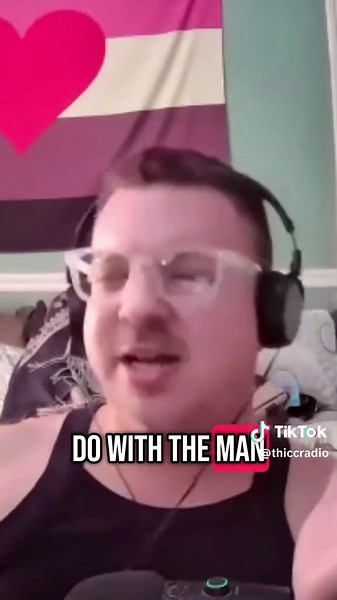 Exploring the Sapphic Experience in Feedism