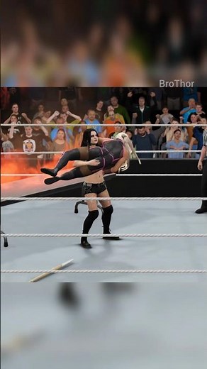 Paige vs Dana Brooke - Divas Championship - WWE TLC - Table Break Moment