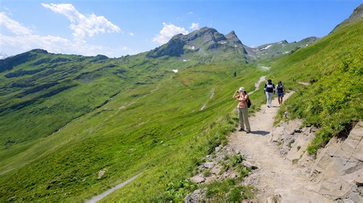 Jalan kaki dari First ke Bachalpsee, Swiss (4K)