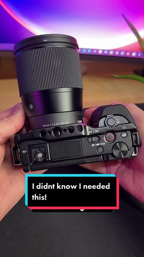 SmallRig Cage for Sony ZV-E10 | Camera Protection & Grip Enhancement