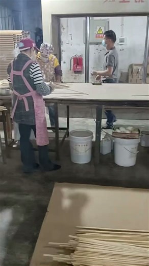 Puzzle table assembly frame