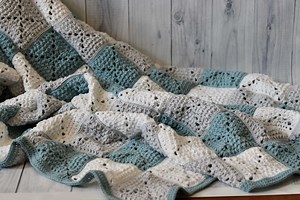 Crisscross Throw Crochet Pattern | Rich Textures Crochet