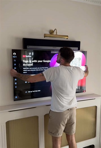 LG 55G4 OLED Installation Challenges: A Unique Setup