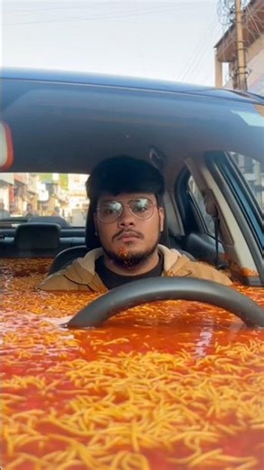 Puri Car Sev Tamatar ki Sabji se Bar Di..😊Crazy experiment