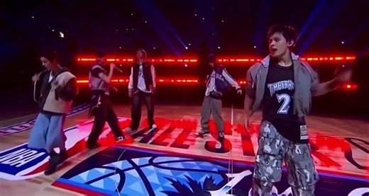 CORTIS a performé « FaSHioN » à la mi-temps du NBA All-Star Celebrity Games Ruffles 2026 ! 14.02.2026 -Cortis France🇨🇵 #cortis #coer #nbaallstar #viral #cortis_fashion @CORTIS Cr : ESPN