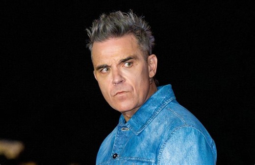 « Je ne vois plus comme avant » : Robbie Williams évoque les effets secondaires de ses injections pour maigrir - Elle