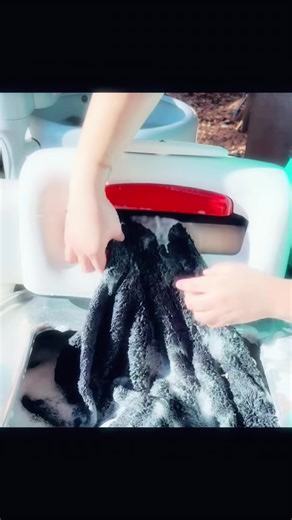 Super sudsy blanket through the wringer!#fyp #wringerwasher ##asmr | Wringer Washers