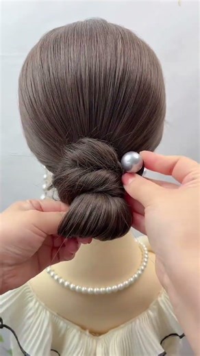 春季7款最美发型：新手也能轻松掌握