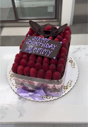 Experience Authentic Italian Pastries at Calandra's Bakery