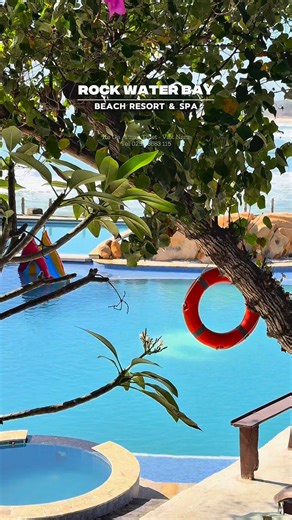 Where the sea meets serenity! Beneath the shade of old trees, by a crystal-blue pool overlooking the endless ocean - this is how time slows down at Rock Water Bay Resort. No rush, no noise… just gentle waves, warm sunshine, and pure relaxation. Whether you’re stretching out with a book, drifting between pool and sea, or simply breathing in the salty breeze, every moment here is designed for calm, comfort, and connection with nature. Your peaceful escape by the ocean awaits. 📍 Rock Water Bay Res