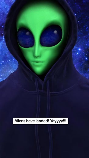 Phoebe V (@newyorkphoebe)’s videos with ALIEN FLAME - shometyle