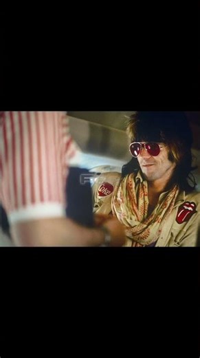 Keith Richards "Coke & Tongue" onboard 1972 Stones plane #fec #rollingstones