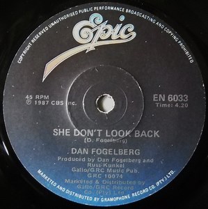 Dan Fogelberg - She Don't Look Back