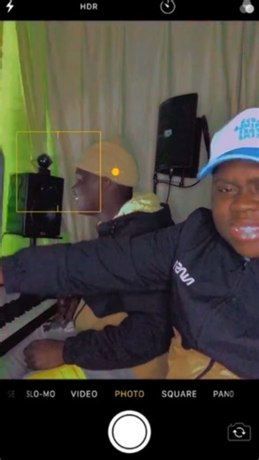 #thecongoboys🎹 #musiclovers❤️🎧🎶 #amapianovibes #havard music 🔥❤️🔌👌 Continue streaming Izinsuku album ❤️🙏🏽spotify link : https://open.spotify.com/artist/7zHNXwLgk0wTH1fz35sQAb?si=EZnJFjS3QMyJKHKCIgmmTA