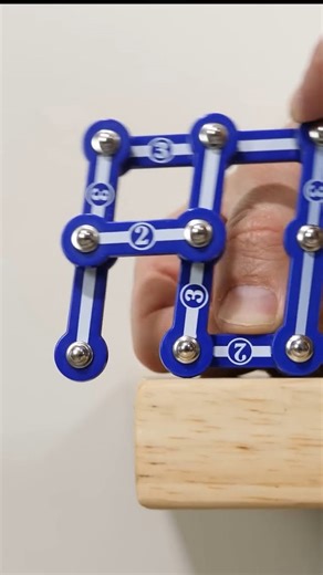 How does this weird mechanism work? ​⚙️​