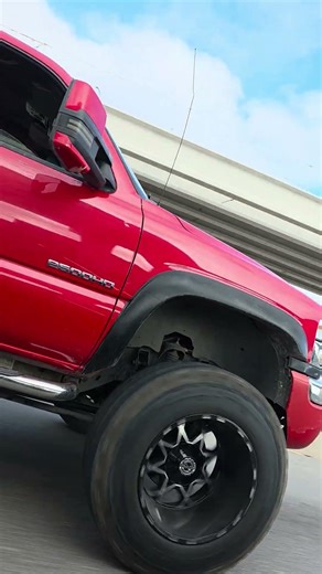 2004 GMC Sierra 2500 HD Regency 💪🏼