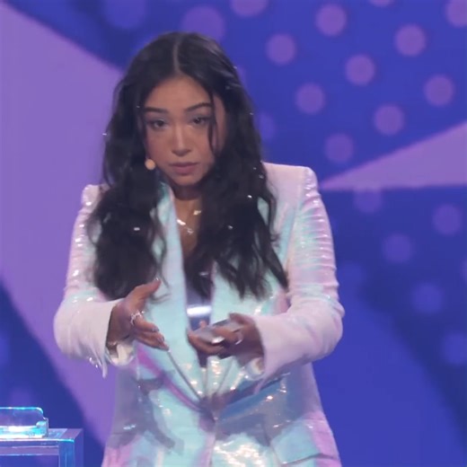 Anna Deguzman makes HISTORY with epic close-up magic! | | Vip 7
