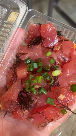 13 reactions | Yes… flew all the way back to Honolulu just to go on the #1 Food Tour in Hawaiʻi Book your spot today before we sell out. Link in bio!  #hawaiifreetours #freetours #hawaii #travel #foodtour #thingstodohawaii #hawaiifood #foodie #thingstodoinhawaii #oahuhawaii #vacation #eatlocal #hawaiibucketlist #explorehawaii #hawaiifoodie #hawaiitrip | Hawaii Free Tours | Facebook